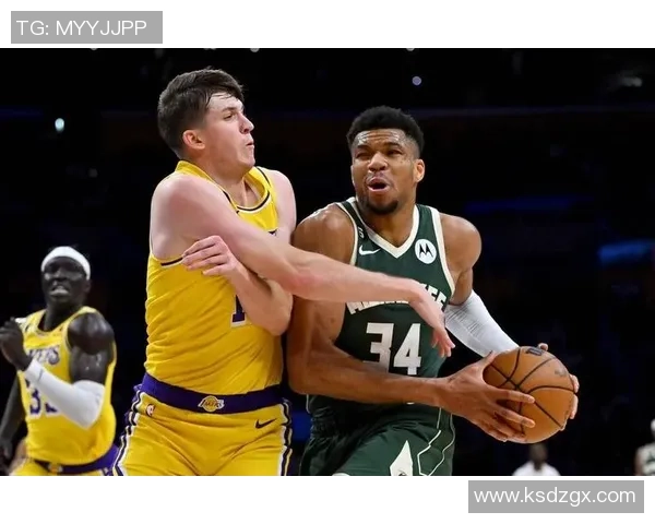 湖人对阵雄鹿精彩全场录像回放与赛后分析分享